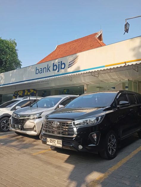 Sewa mobil surabaya malang