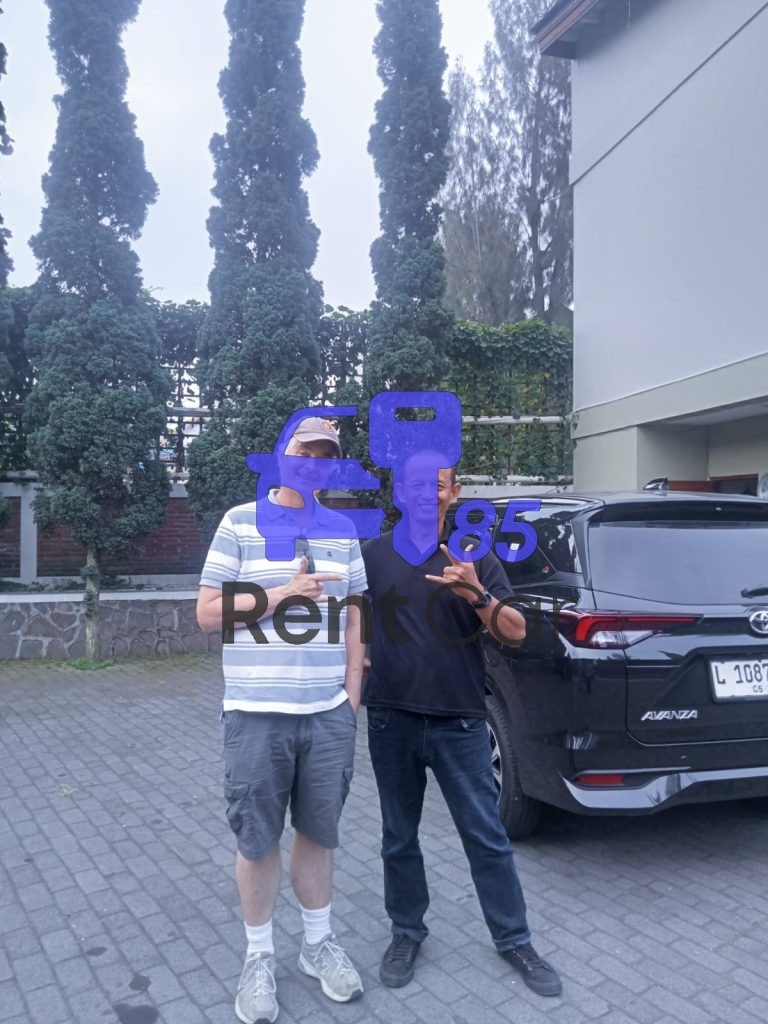 Mr. John from usa trip to bromo with 85 rent car surabaya 6 From usa trip to bromo